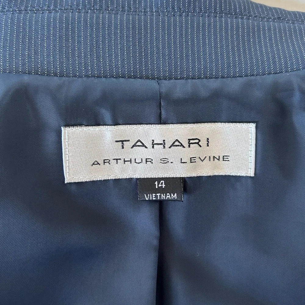 Tahari ASL Women's Blue Pantsuit - Picture 13 of 15